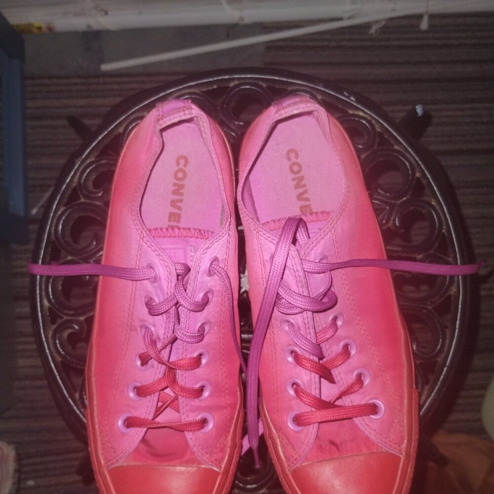 Unique Converse - Picture 4 of 5